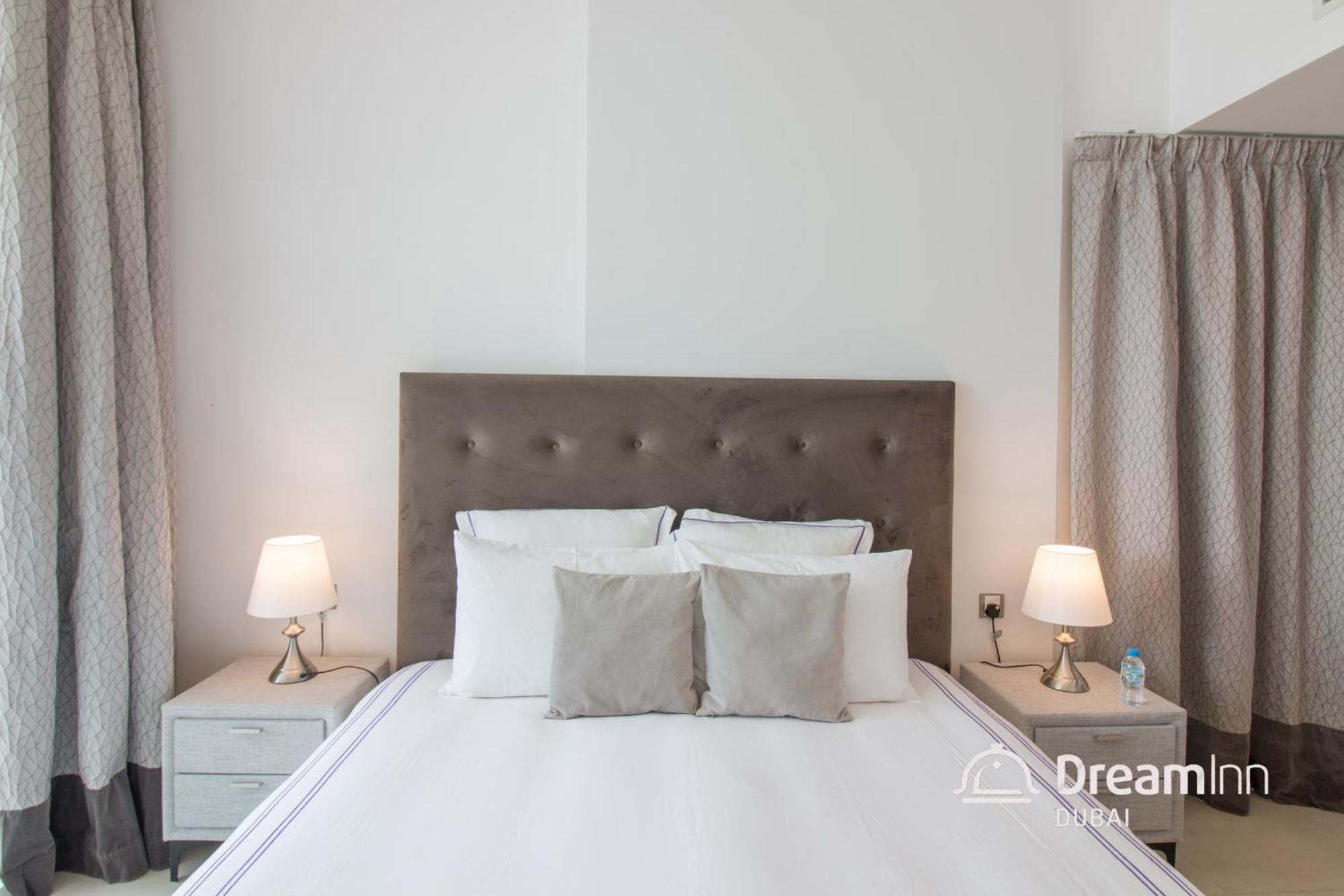 Dream Inn Apartments - Mina By Azizi دبي المظهر الخارجي الصورة
